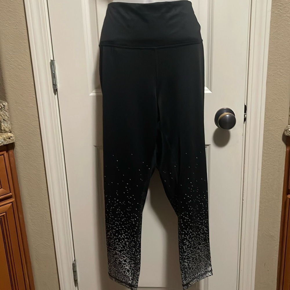 Black leggings with silver splatters at bottom size XXL